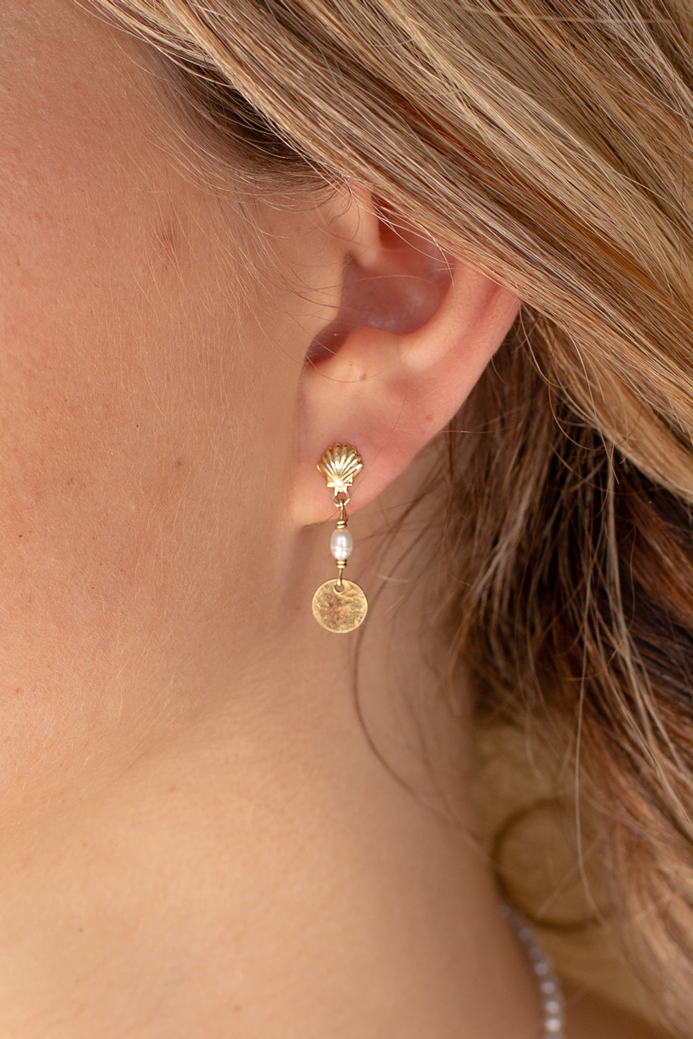 Scallop Pearl Small Moon Studs -Gold Fill