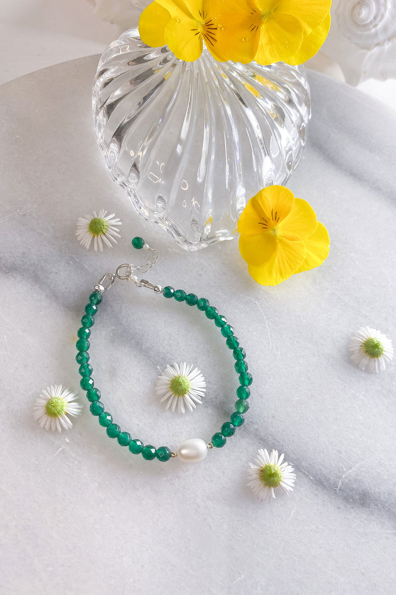 Green Agate and Pearl Bracelet Sterling Silver