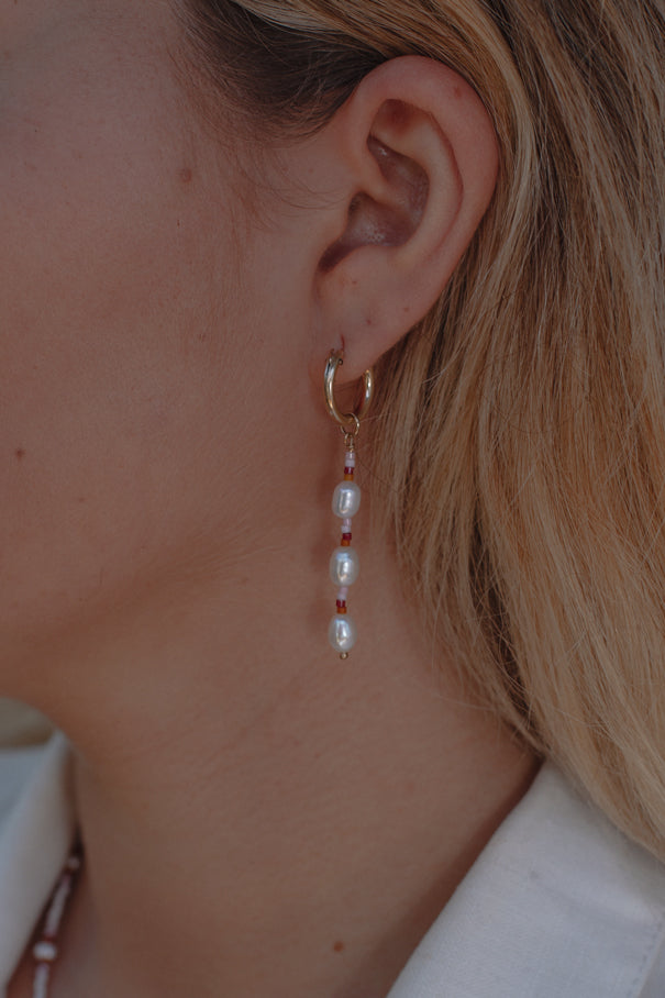 Sunset Sol Three Pearl Hoops - Gold Fill