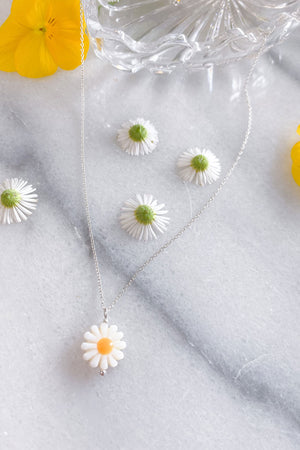 Daisy Necklace Sterling Silver