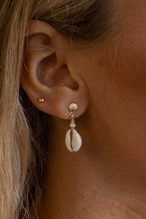 Cowrie Pearl Drop - Gold Fill
