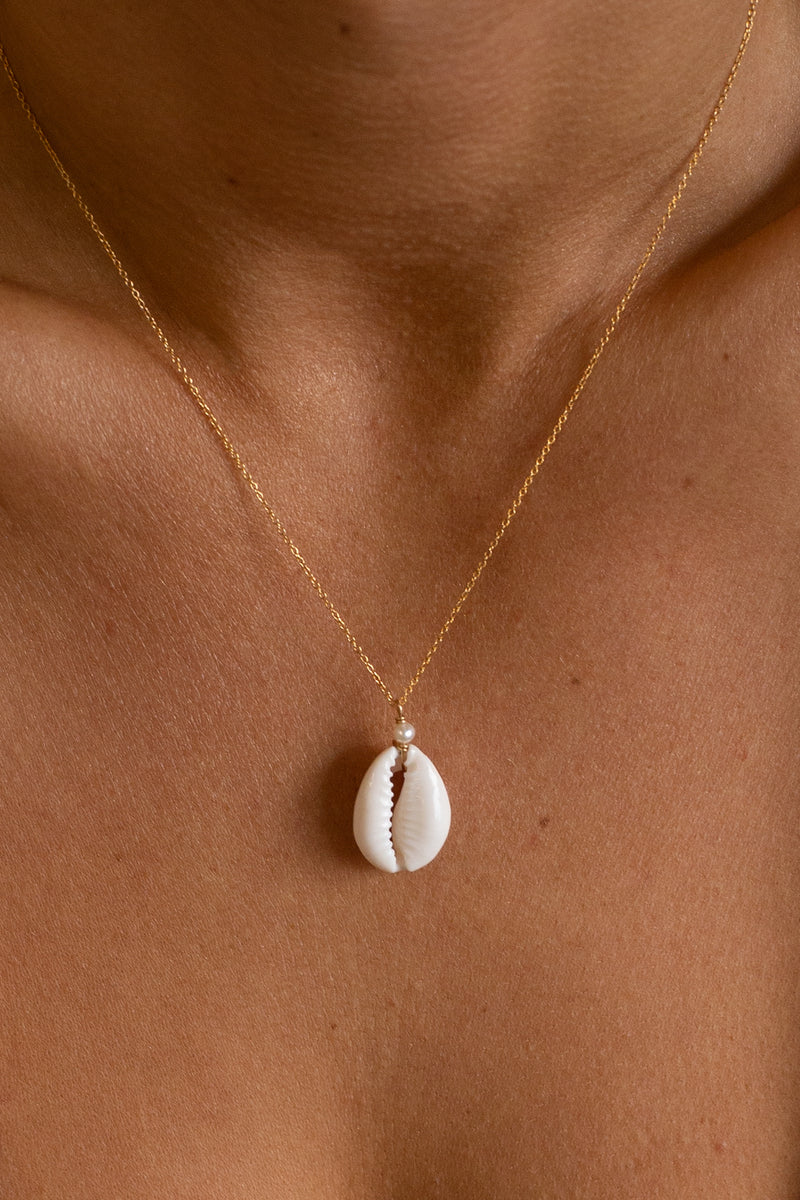 Cowrie Pearl Necklace - Gold Fill